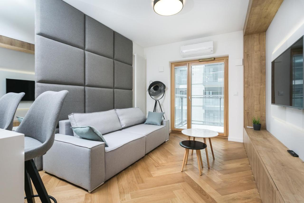 Luxury Mennica - Golden - Center Warschau