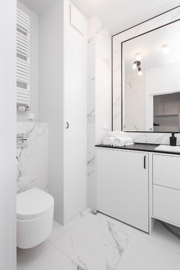 Apartment Luxury Mennica - Golden - Center Warschau