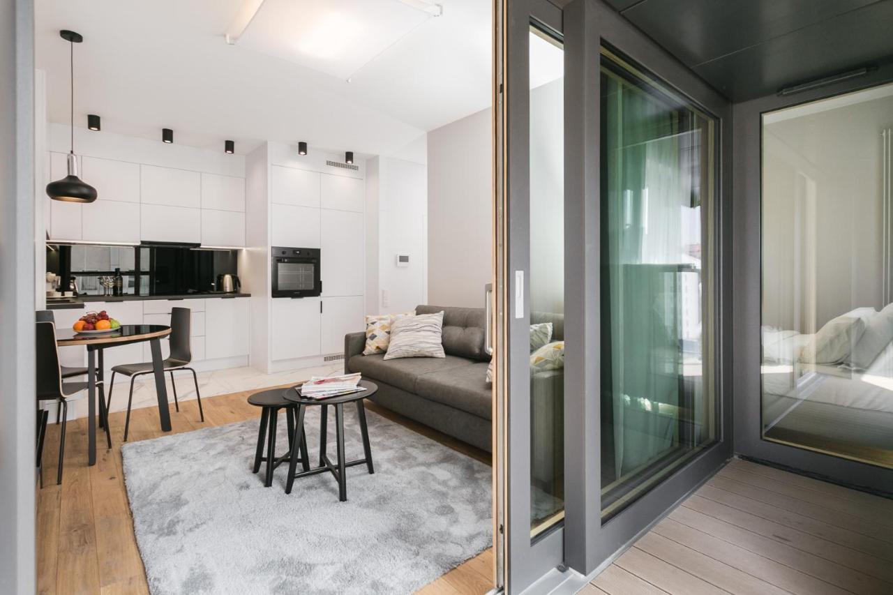 Luxury Mennica - Golden - Center * Warschau
